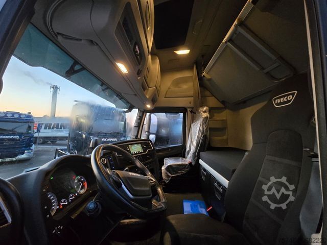 Standardowy ciągnik siodłowy IVECO S-WAY 490 * RETARDER * 2X TANK * ACC * TOP