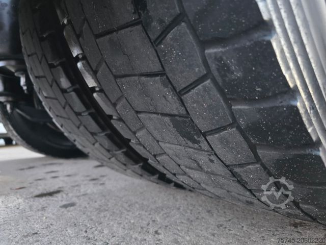 Standardowy ciągnik siodłowy IVECO S-WAY 490 * RETARDER * 2X TANK * ACC * TOP