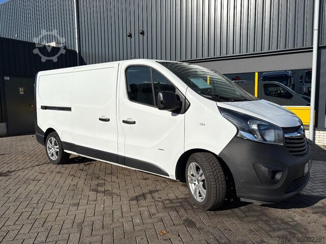 Opel Vivaro 1600 cm³ + 120 LE + EURO 5 + KÉZI SEBESSÉGVÁLTÓ TR2096 Opel Vivaro 1600 cc + 120 PK + EURO 5 + MANUAL