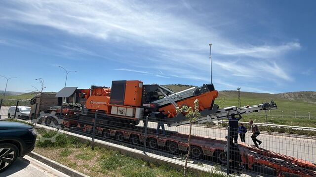 Εργοστάσιο θραύσης Polygonmach PTV800  track mounted vertical shaft impactor