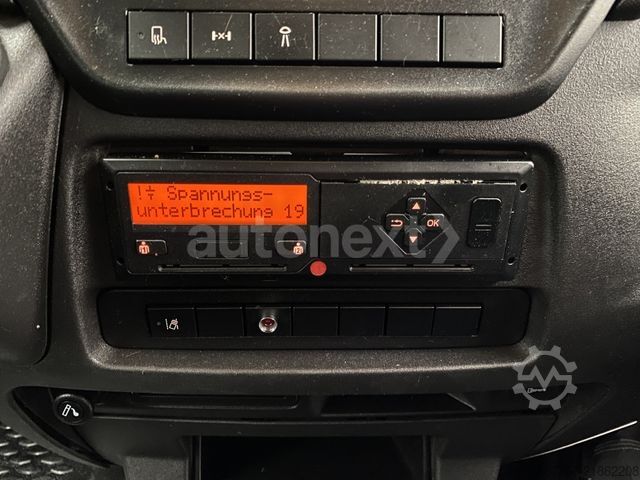 Gardinsided kassevogn IVECO Daily 70C18H DoKa *Werkstatt* LBW+7-SITZE (5268)