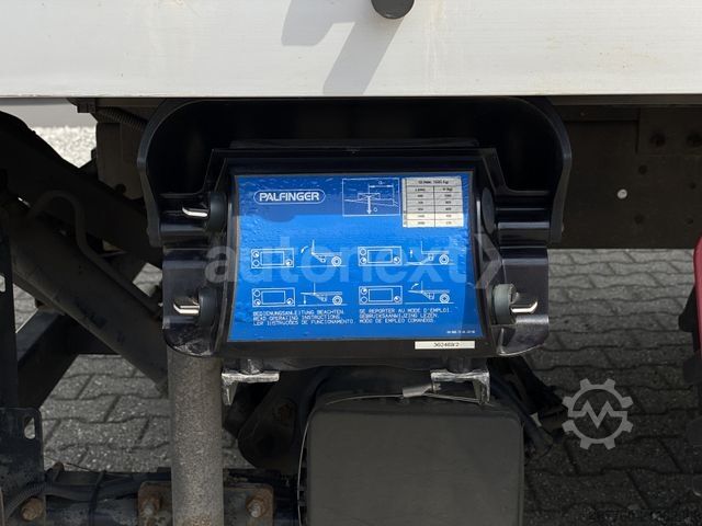 Gardinsided kassevogn IVECO Daily 70C18H DoKa *Werkstatt* LBW+7-SITZE (5268)