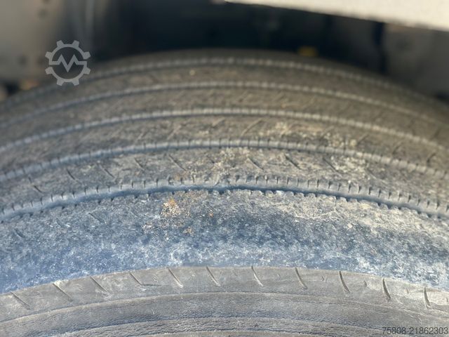 Standardowy ciągnik siodłowy DAF XF530 FT 2 Tanks 1180L Euro6e Retarder Xenon