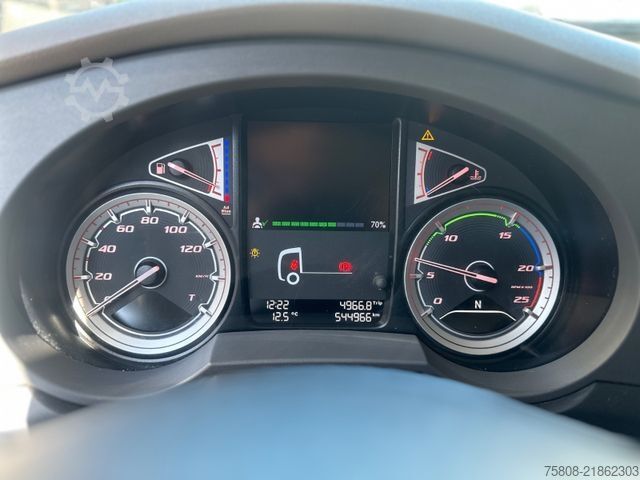 Standardowy ciągnik siodłowy DAF XF530 FT 2 Tanks 1180L Euro6e Retarder Xenon