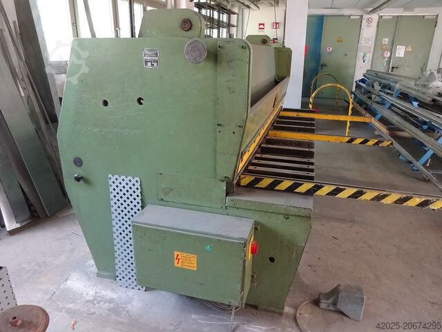 Hydraulické nůžky na gilotinu RAS , 2500 x 4 mm