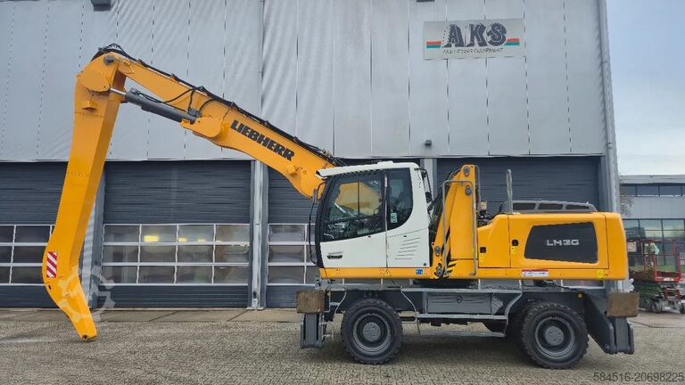 Malzeme taşıma makinesi Liebherr LH30