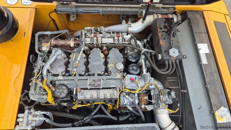 Material handler Liebherr LH30