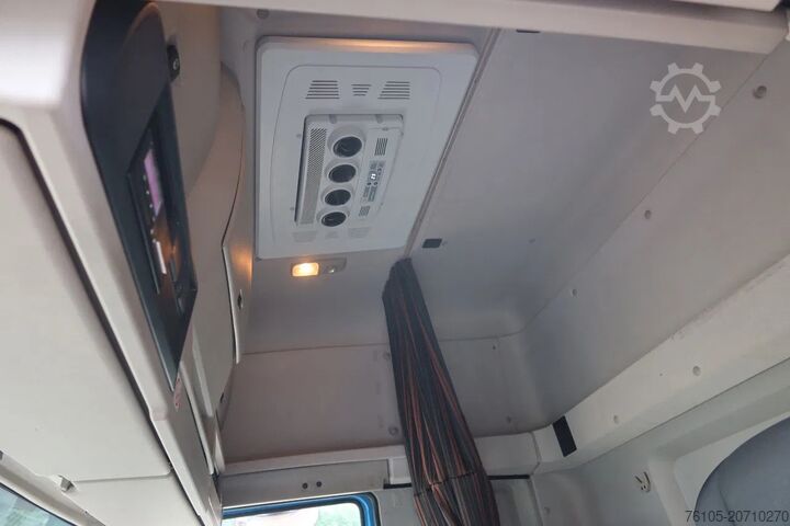 Valise DAF CF 410 Bakwagen + Onderschuif klep