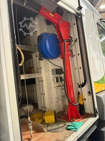 Tippbil MERCEDES-BENZ 2030 L Antos 4x2, Kran,Generator,Plane,Hydraulik