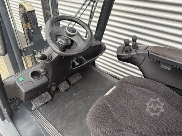 LPG Forklifts Linde H30T-02