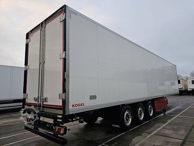 Refrigerated/frozen transport KOGEL S24