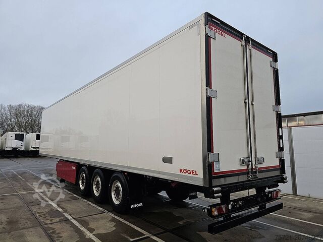 Refrigerated/frozen transport KOGEL S24