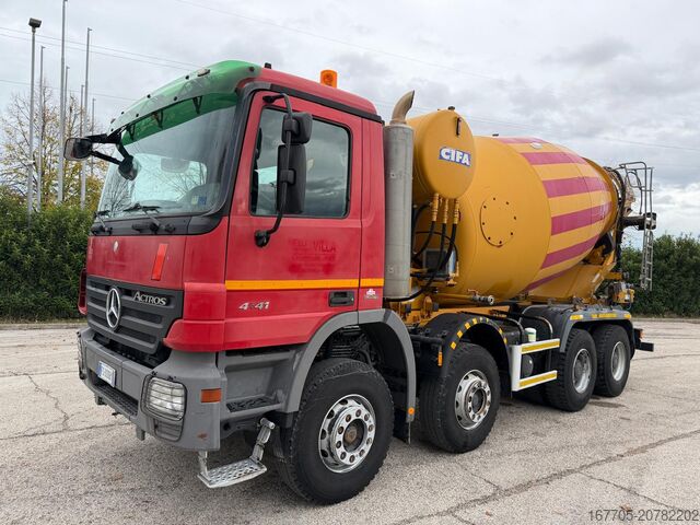 Betonmischer LKW Mercedes-Benz Actros 4141
