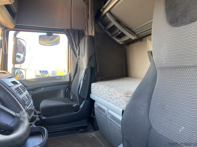 Standaard trekker DAF XF 440 FT Spacecab / Euro 6 / NL / PTO / Hydrau...