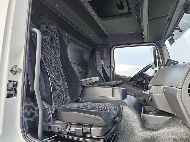 Bőrönd MERCEDES-BENZ ATEGO 1524 AIRCO LIFT BOX 6.8