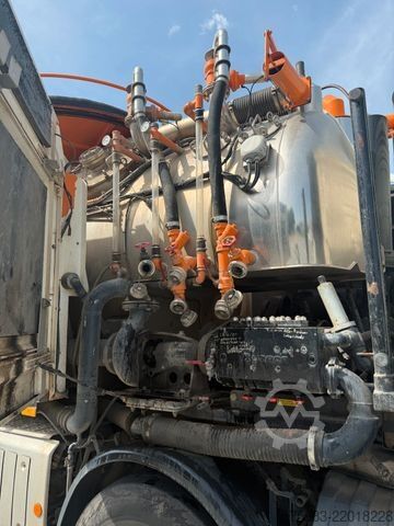 Camion-citerne à vide MERCEDES-BENZ Mercedes Benz Arocs 3753 8x4 Wiedemann Super1000