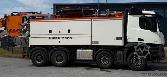 Camião-cisterna de vácuo MERCEDES-BENZ Arocs 3753 8x4 Wiedemann Super1000