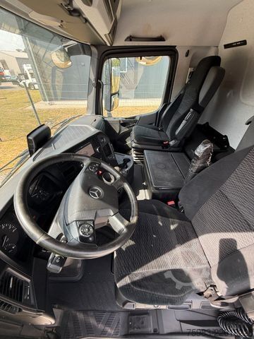 Camião-cisterna de vácuo MERCEDES-BENZ Arocs 3753 8x4 Wiedemann Super1000