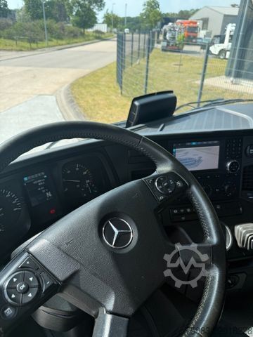 Camião-cisterna de vácuo MERCEDES-BENZ Arocs 3753 8x4 Wiedemann Super1000