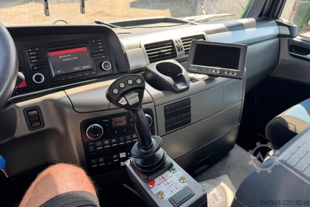 Hákový nosič kontejnerů MAN TGS 35.480 8x4 Moser
