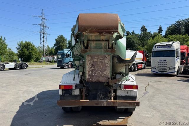 Caminhão para fins especiais SCANIA P380 8x4 Silo 12m3