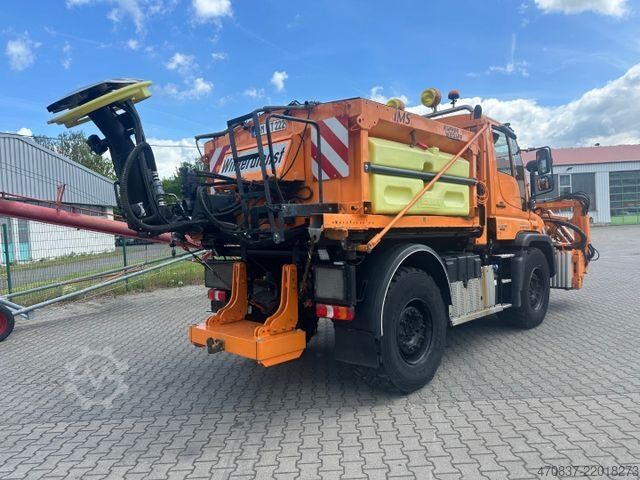 Caminhão para fins especiais UNIMOG U 423 / Mähausstattung Dücker / Salzstreuer