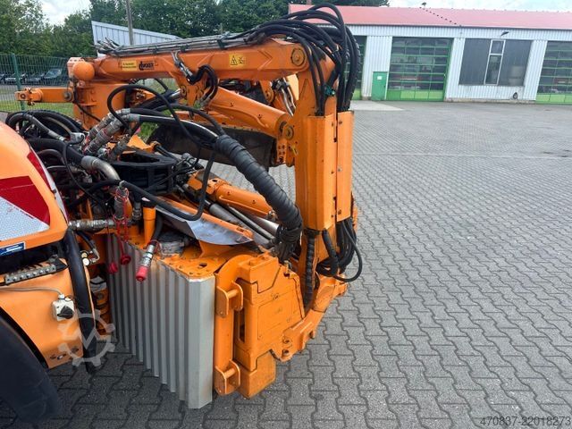 Caminhão para fins especiais UNIMOG U 423 / Mähausstattung Dücker / Salzstreuer