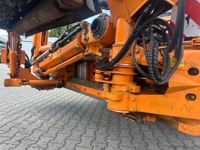 Caminhão para fins especiais UNIMOG U 423 / Mähausstattung Dücker / Salzstreuer