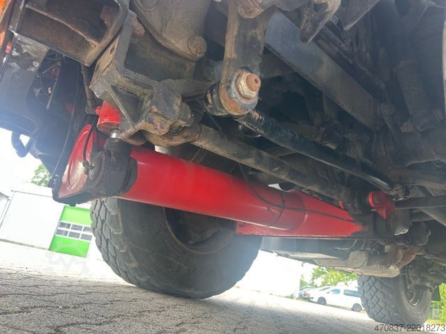Caminhão para fins especiais UNIMOG U 423 / Mähausstattung Dücker / Salzstreuer