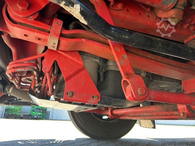 Vuilniswagen MAN TGS 26.320 / 6x2 / Faun Variopress 527