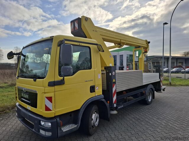 Vrachtwagen telescoophoogwerker Ruthmann T 180 / MAN TGL 8.150 4X2 BB