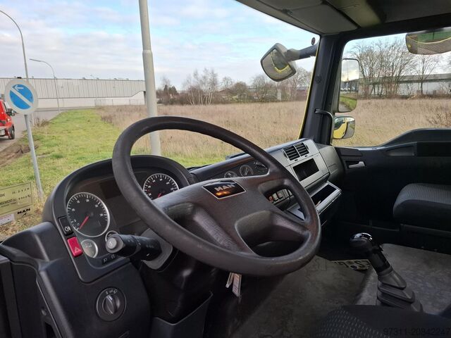 Vrachtwagen telescoophoogwerker Ruthmann T 180 / MAN TGL 8.150 4X2 BB