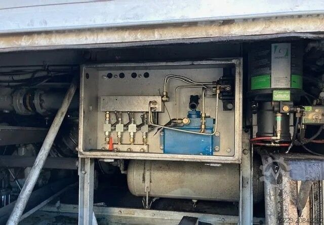 Tanker truck Volvo FM 370 4X2 VOLVO FM 370 plus oplegger OG-96-PG