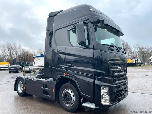 Standard tractor unit FORD F-Max 500 / 4x2 / Retarder / Navi / 1. Hand