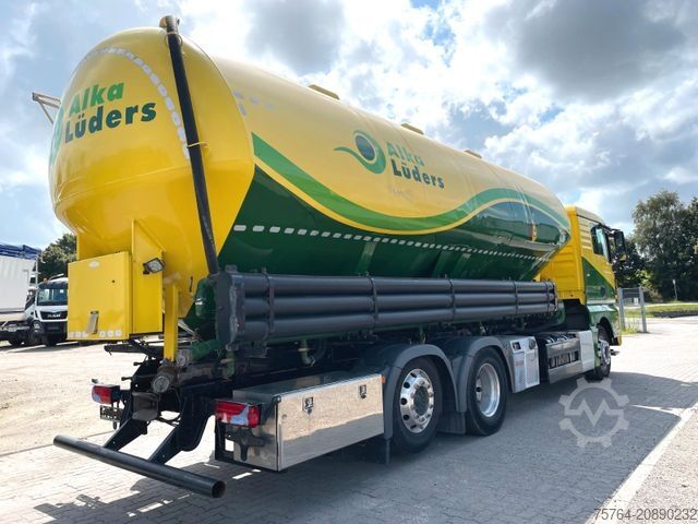 Tanker truck MAN TGX 26.460 mit 31m³ Heitling Silo / 4 Kammern
