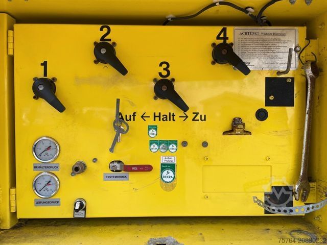 Tanker truck MAN TGX 26.460 mit 31m³ Heitling Silo / 4 Kammern