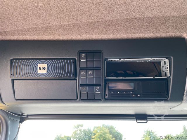 Tanker truck MAN TGX 26.460 mit 31m³ Heitling Silo / 4 Kammern