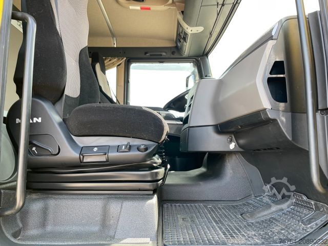 Tanker truck MAN TGX 26.460 mit 31m³ Heitling Silo / 4 Kammern