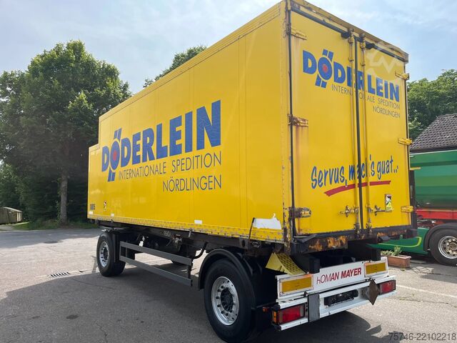 Kølet/frosset transport Schmitz Cargobull 4x WKO Lafette mit Tiefkühlkoffer-Wechselbrücke