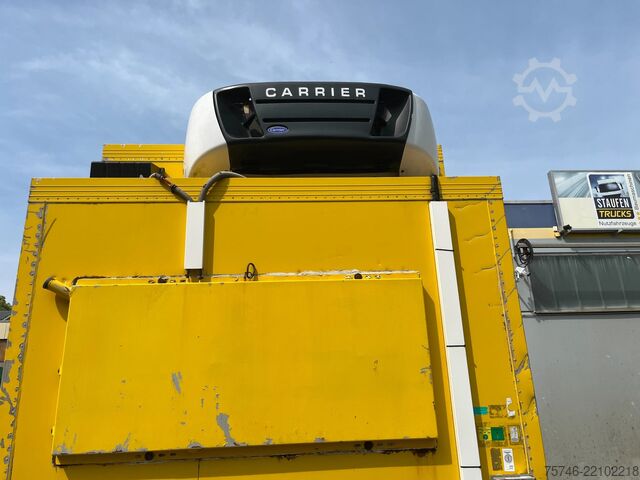 Kølet/frosset transport Schmitz Cargobull 4x WKO Lafette mit Tiefkühlkoffer-Wechselbrücke