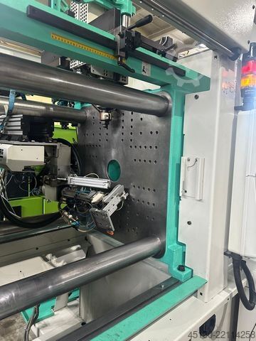Mașină de turnat prin injecție Arburg 570C 2000-350/150