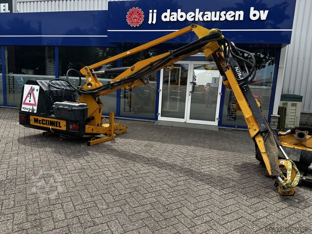 Mulcher McConnel PA7700T Midcut