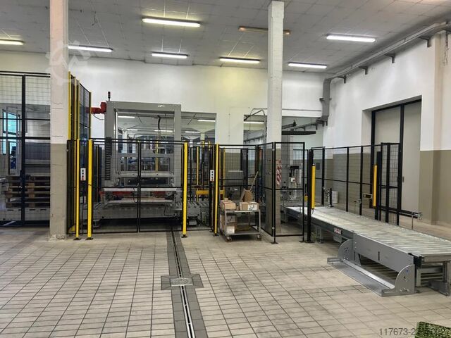 Brugt nøglefærdig vinpåfyldningslinje til glas, kapacitet 16.000 flasker/timen, årgang 2005, model . Cames MASTER TRONIC 40/48/8-8