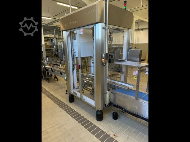 Brugt nøglefærdig vinpåfyldningslinje til glas, kapacitet 16.000 flasker/timen, årgang 2005, model . Cames MASTER TRONIC 40/48/8-8