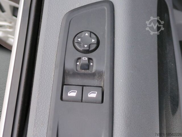 Fourgon tôlé Opel Vivaro Kombi D 2.0 L3 Temp AHK Klima Navi PDC BT