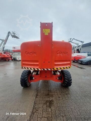 Telescopic boom lift Genie S-40