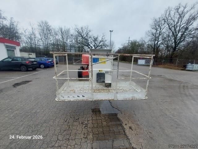 Telescopic boom lift Genie S-40