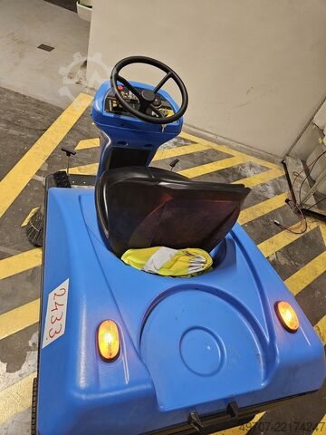 Varredora a bordo 6500 nm2 Weidner KS1 Weidner Star 110  KS1-00110E electric sweeper 6500nm2/h