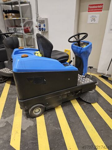 Varredora a bordo 6500 nm2 Weidner KS1 Weidner Star 110  KS1-00110E electric sweeper 6500nm2/h