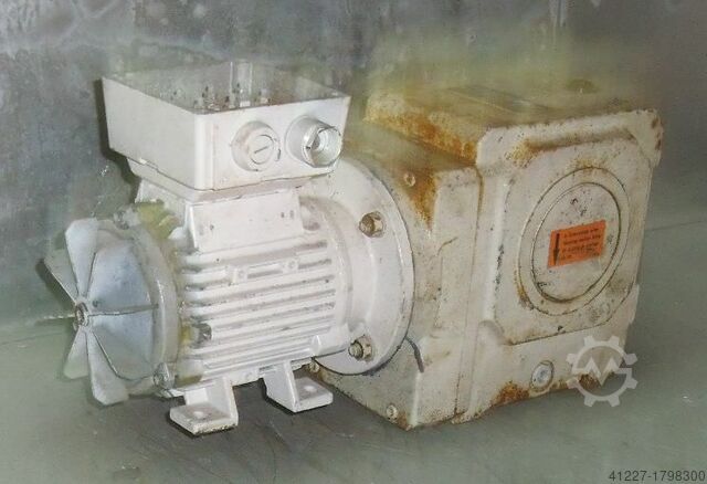 Geared motor 0.12 kW 4 rpm Stöber S203VB-3400-D63K